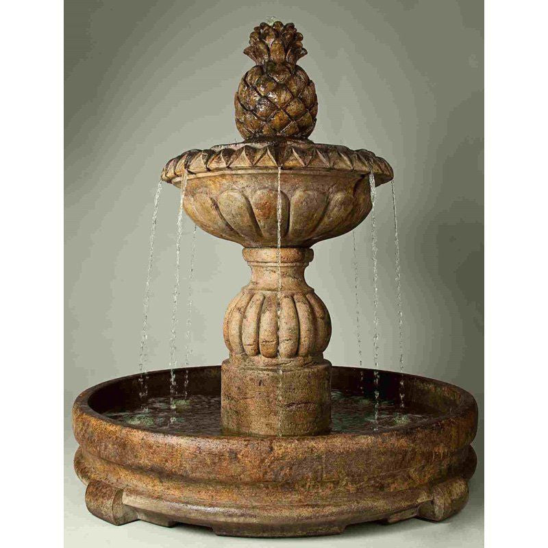 Piña Cascada Outdoor Fountain in Rondo Pool