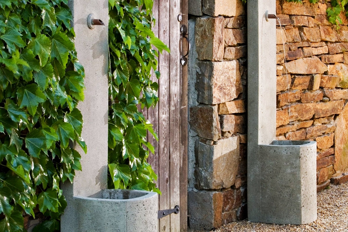 wall outdoor fountains 