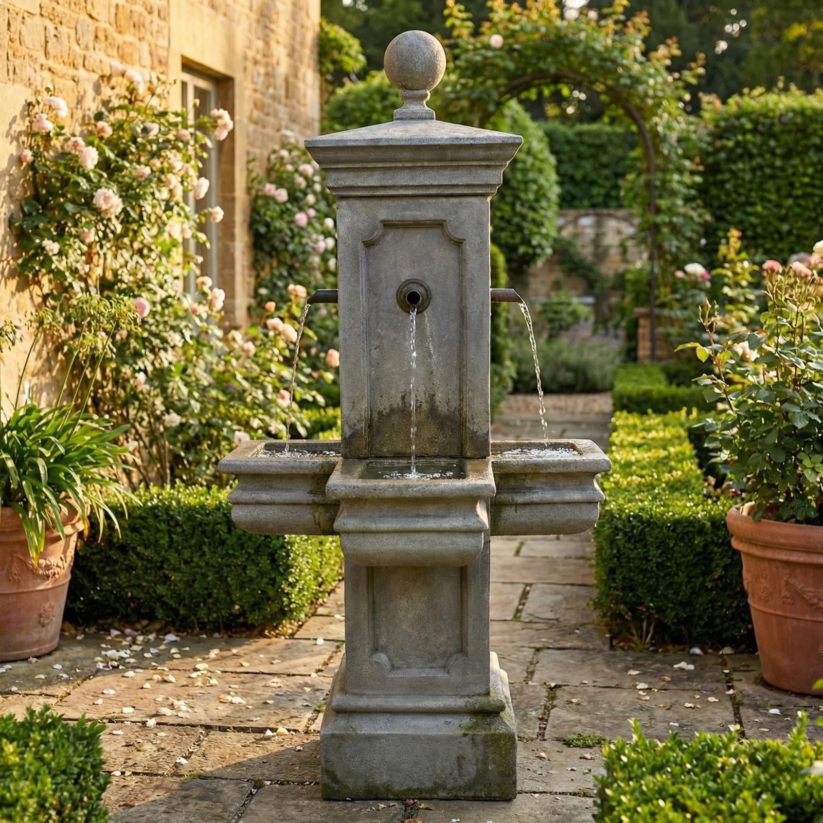 Columnaris Courtyard Fountain for Spout