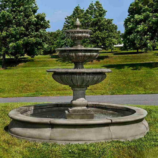 Estate Longvue Outdoor Water Fountain with Pool