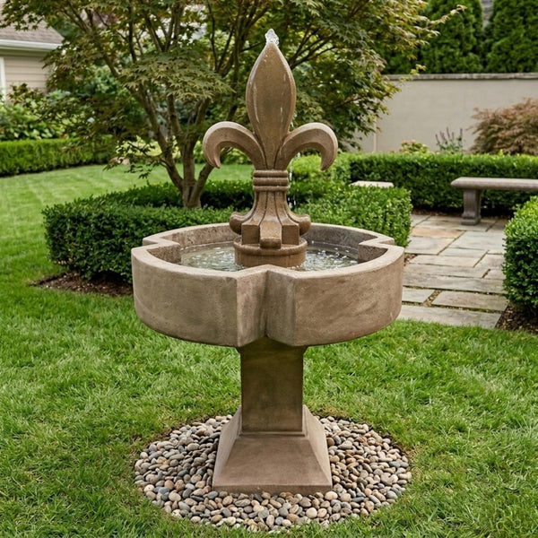 Piazza Fleur De Lis Fountain