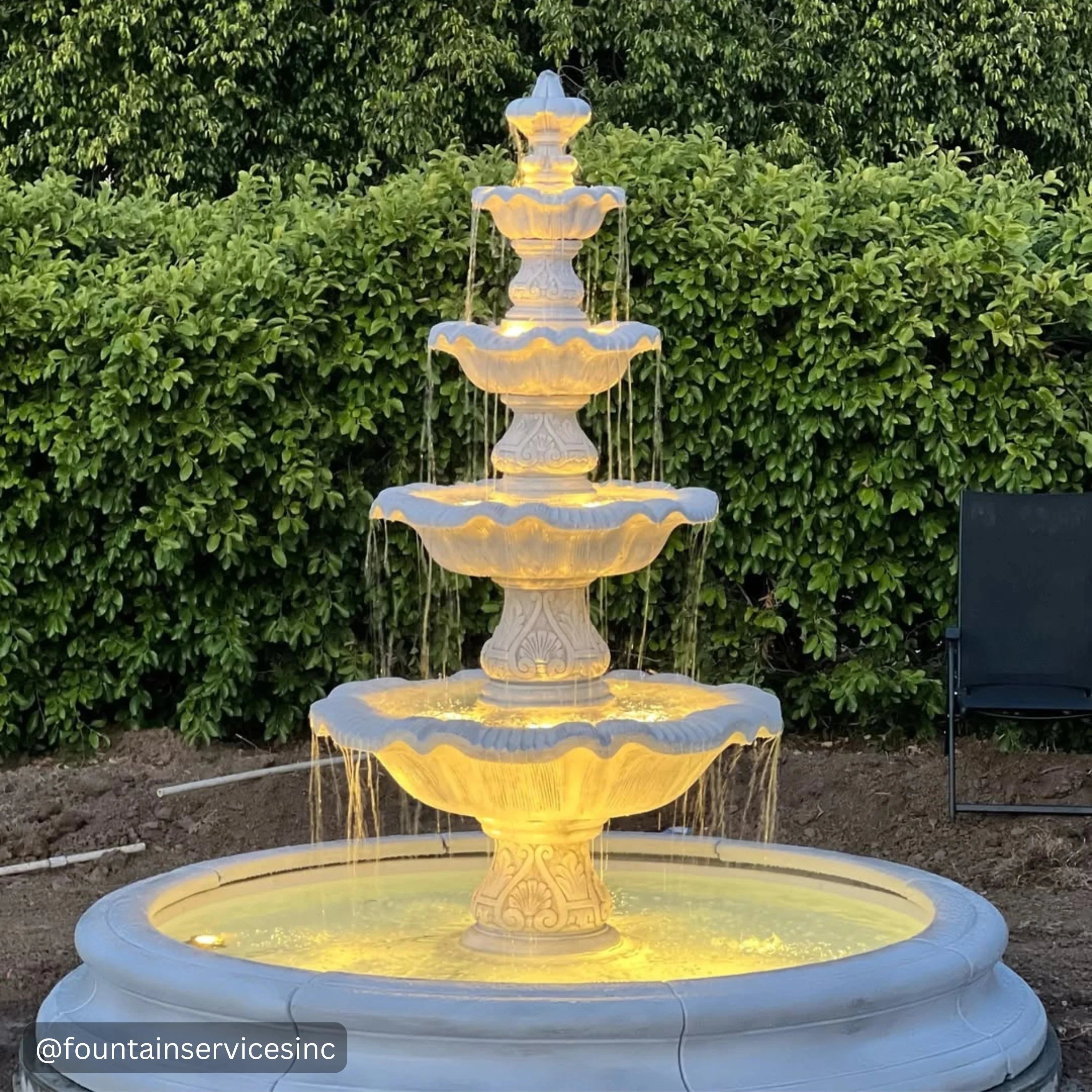 Four Tier Renaissance Fountain in Toscana Pool