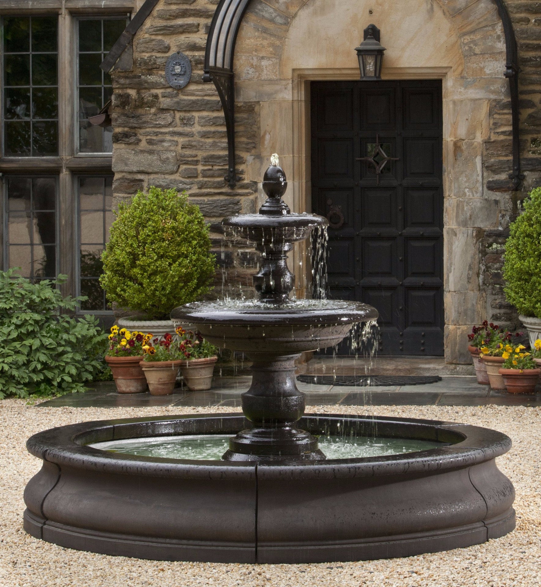 Caterina Outdoor Water Fountain in Basin