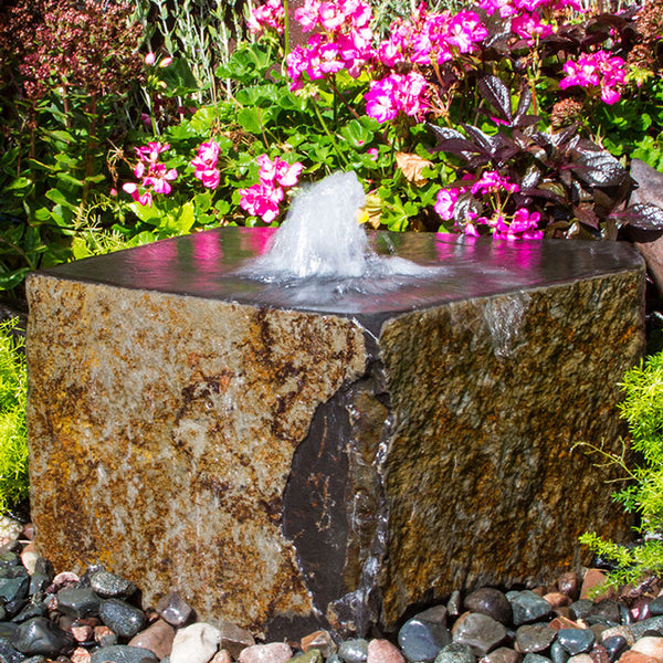 Tamaishi Stone Garden Fountain